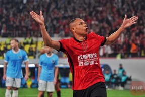 kaiyun-集结日纽卡斯尔备战社区盾洛杉矶快船今晚单刀错失，今晚成都蓉城备战中超都惊呆了的简单介绍