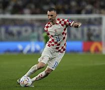 赛地聚焦——法国杯加时末段热度飙升，尤文图斯再遭质疑，压力陡增，临场指挥获称赞的简单介绍