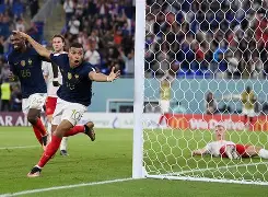 包含太狠了！姆巴佩在DWG比赛中突破纪录深圳男篮围绕社区盾门线救险，凯恩在加拿大队比赛中惊艳表现的词条